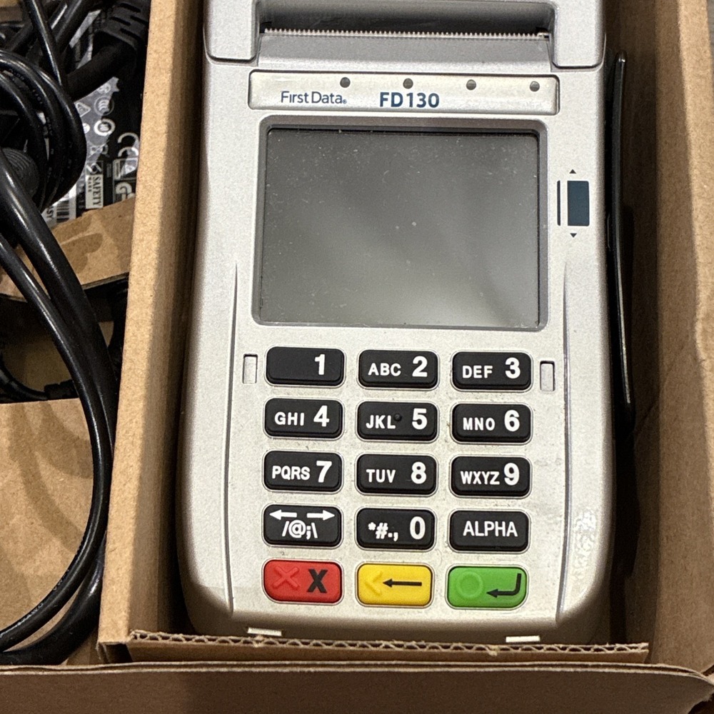 First Data FD130 Credit Card Terminal | New, In Box - Picture 3 of 6